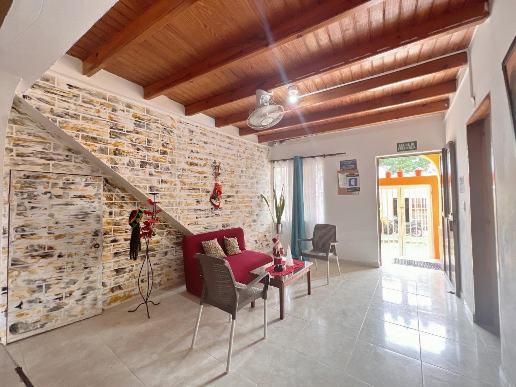 Hostal Mom Mariela San Andrés Екстериор снимка