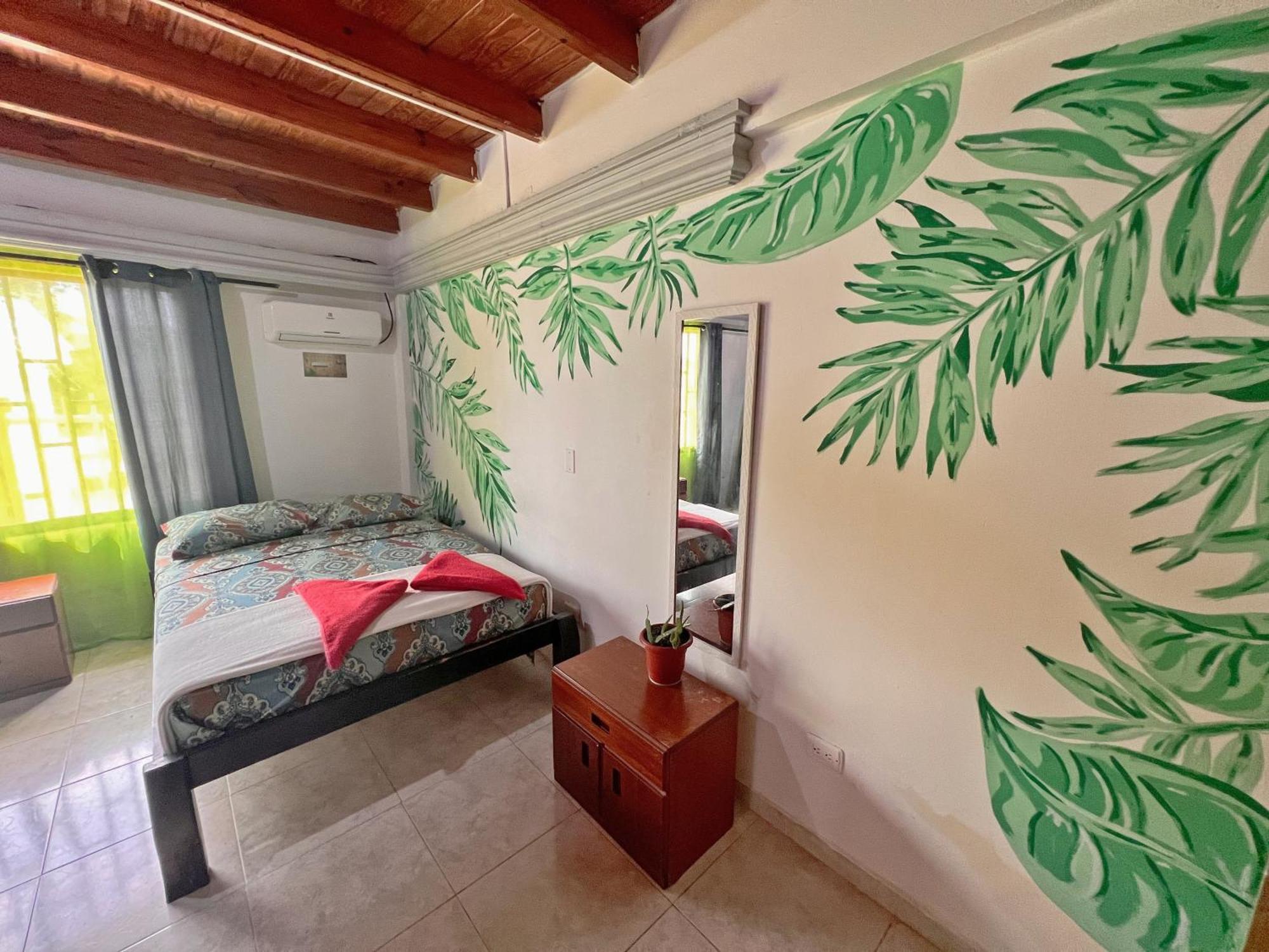 Hostal Mom Mariela San Andrés Екстериор снимка